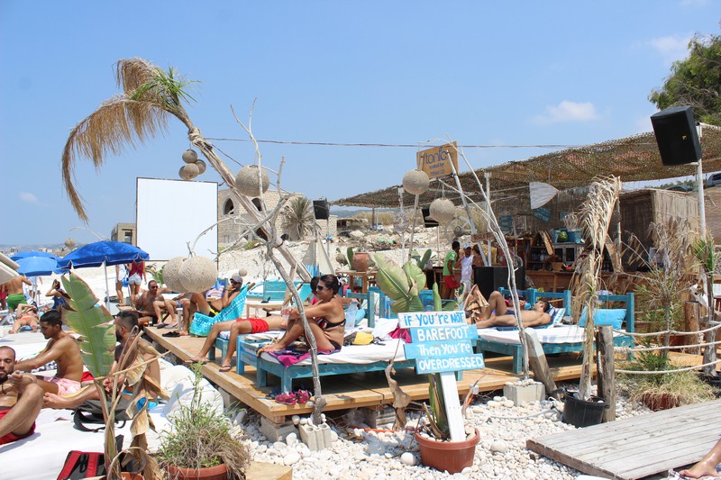 Tonic Beach Bar on Sunday